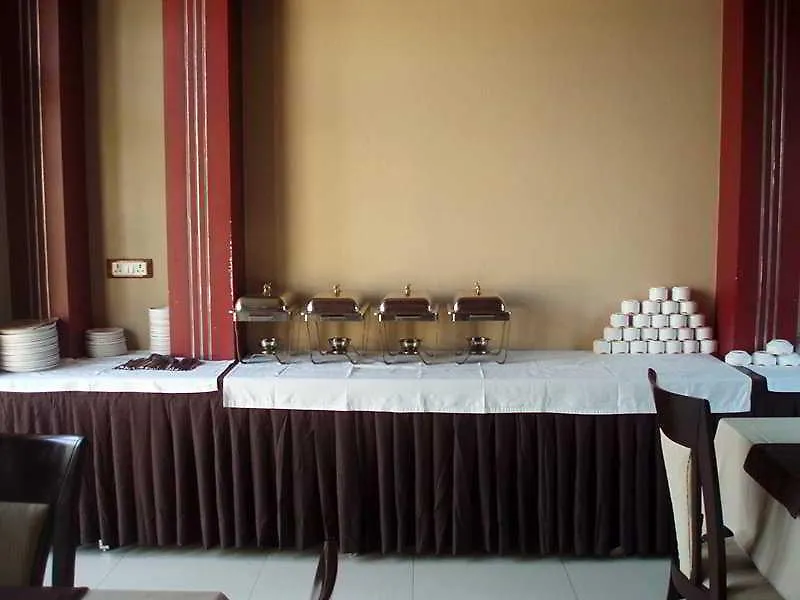 Hotel Suncity Delhi  3*, Delhi (National Capital Territory of India)