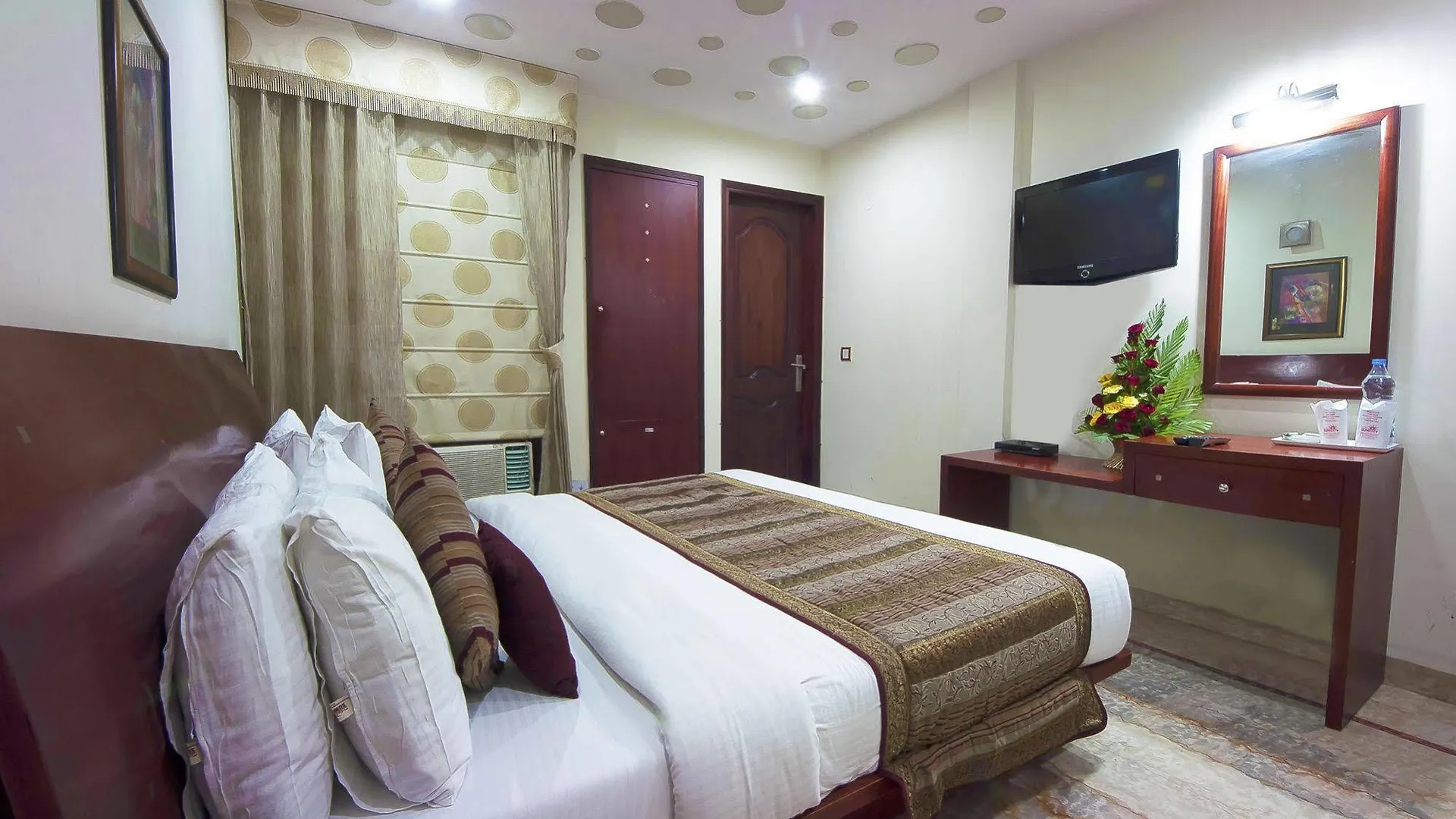 Hotel Suncity Delhi